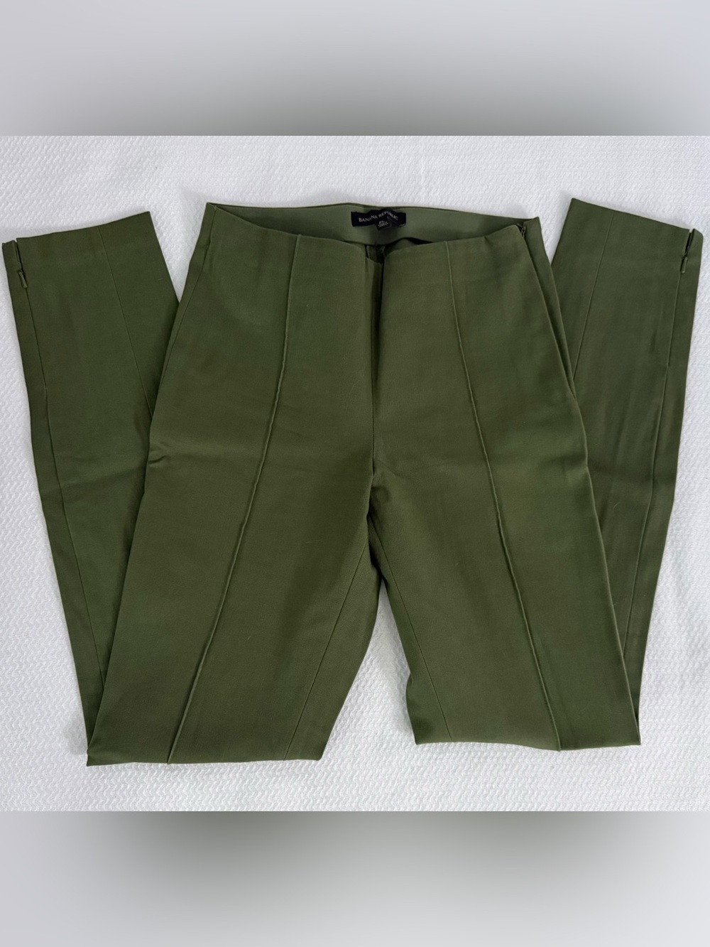 Banana Republic Olive Straight-Leg Dress Pants